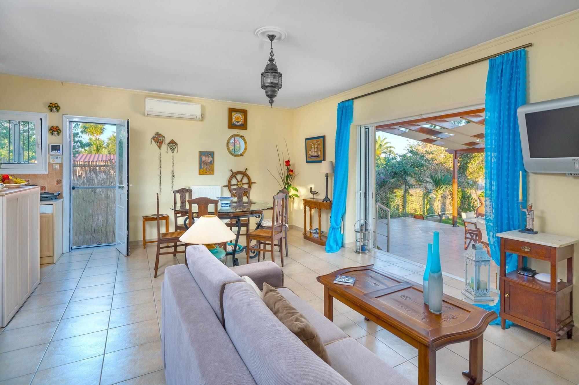 Maria'S Seaside Villa - House With 3 Rooms In Marathon, With Wonderful Exterior photo