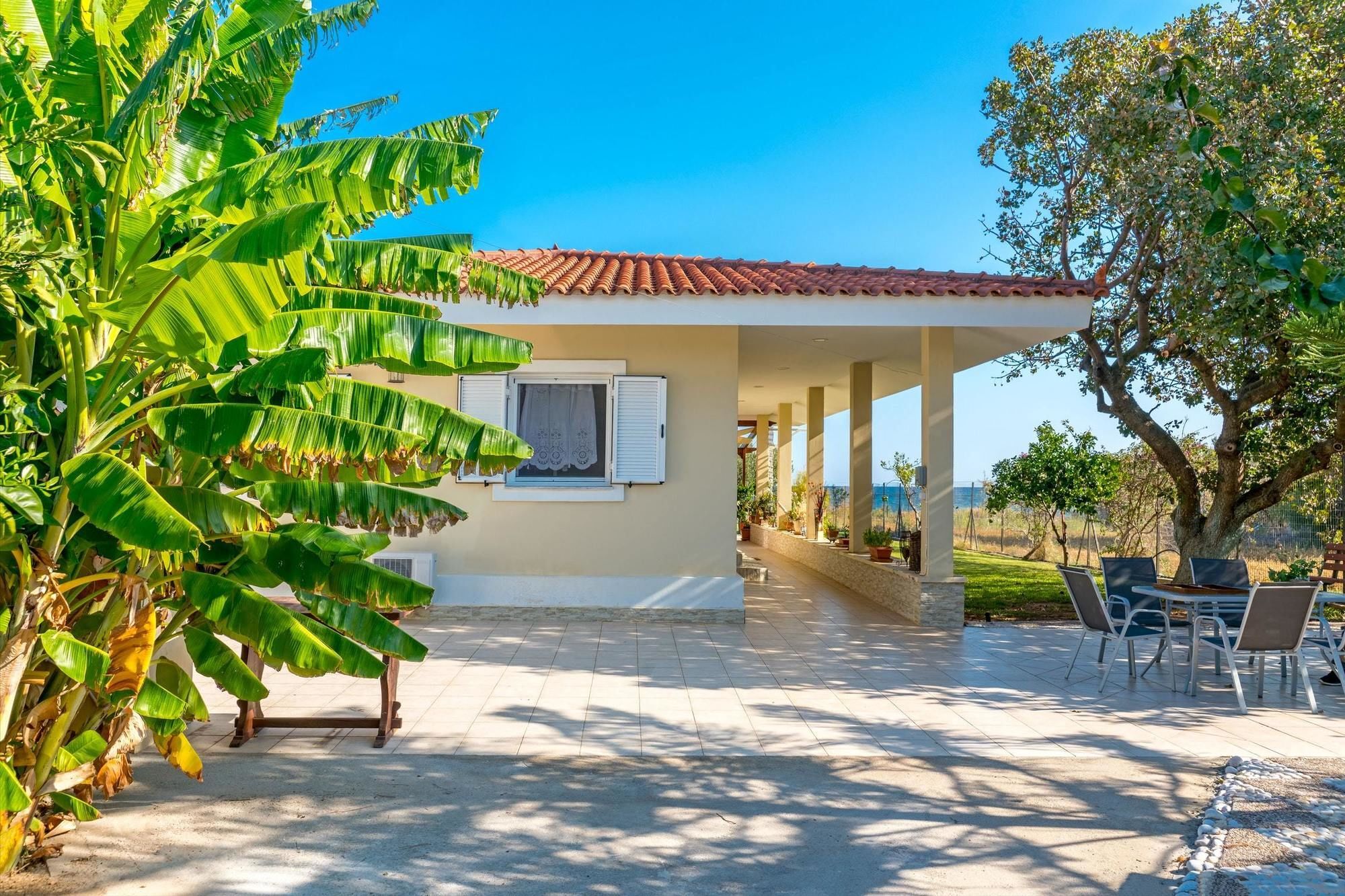 Maria'S Seaside Villa - House With 3 Rooms In Marathon, With Wonderful Exterior photo